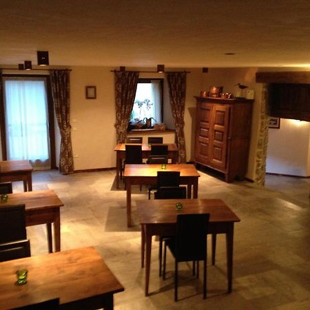 Le Petit Relais Hotell Valpelline Eksteriør bilde